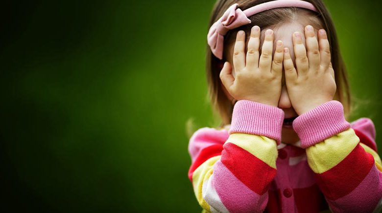 با این راهکارها، برای همیشه با کمرویی تان خداحافظی کنید!